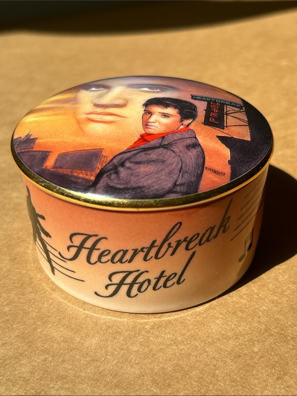 Elvis Presley Heartbreak Hotel Music Box